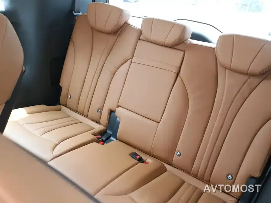 Hongqi HQ9 PHEV 2024 Model 2.0T AWD Business Edition — фото 12