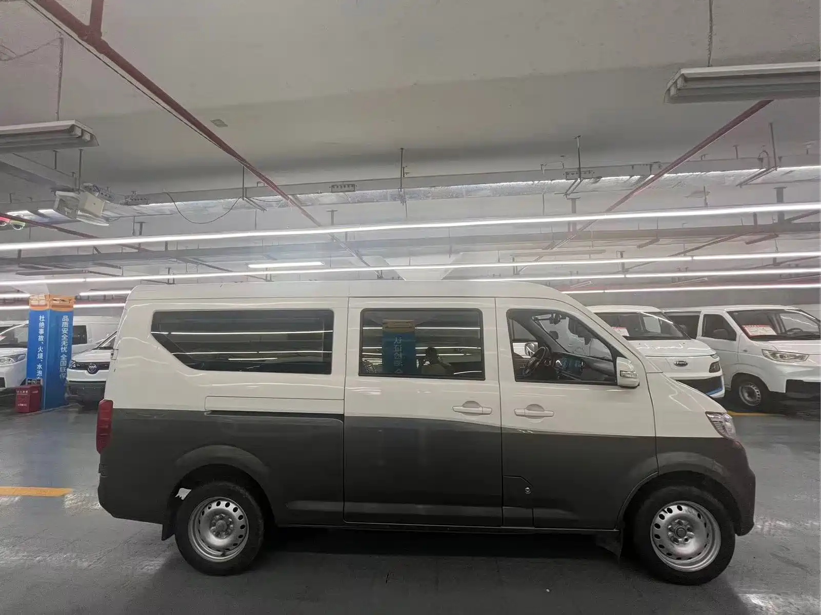 Changan Kuayue Star V5 EV 2024 Luxury 6-Seater Suicide Doors — фото 4