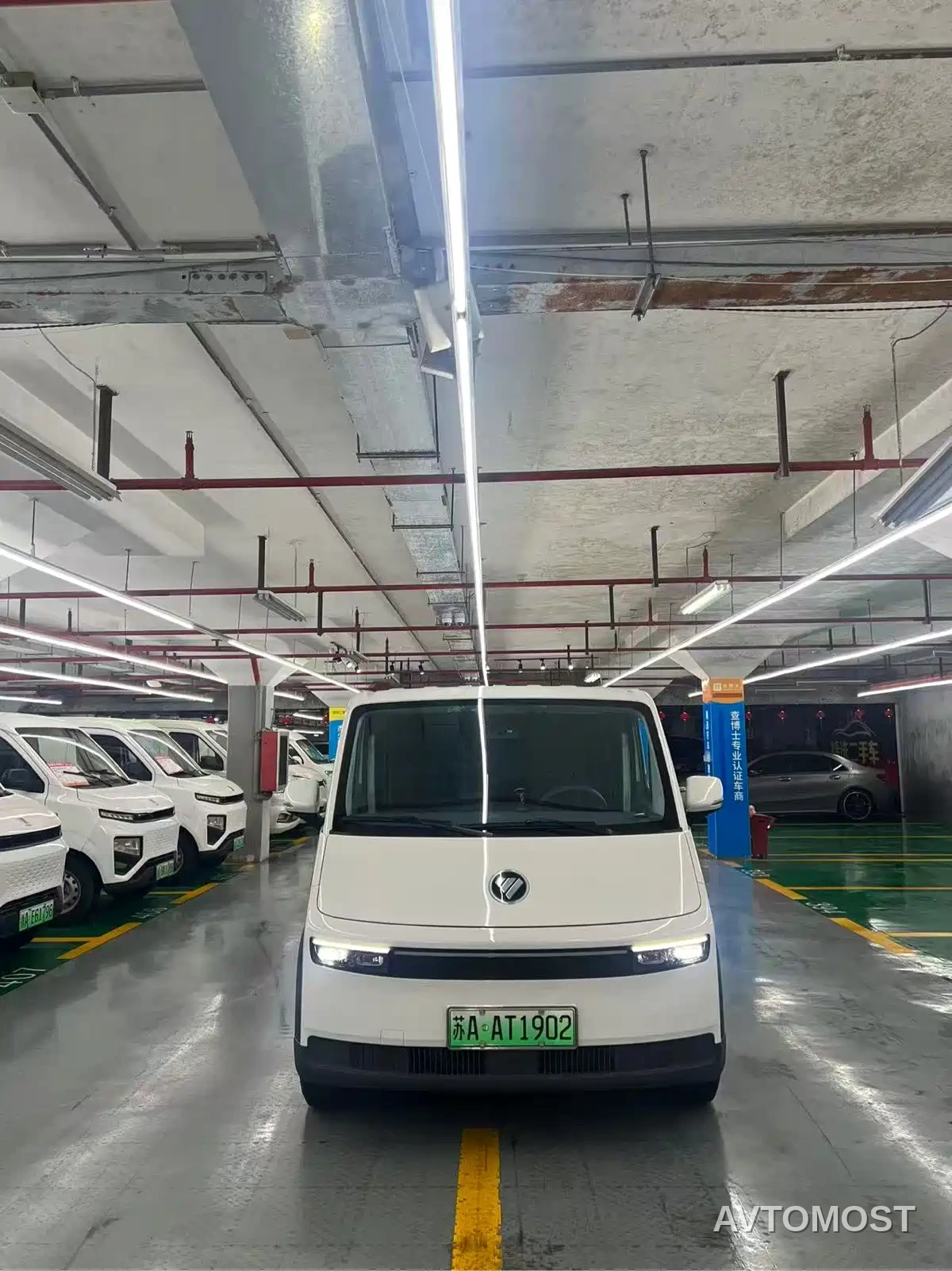 Foton Fengjing i7 2025 Multi-purpose Long Wheelbase FWD CATL 66.67kWh Smart Edition Flat Roof Single Tire 6-Seater — фото 2