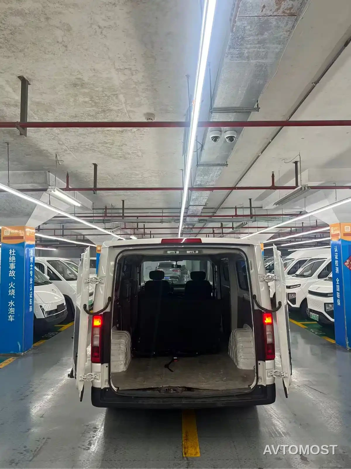 Foton Fengjing i7 2025 Multi-purpose Long Wheelbase FWD CATL 66.67kWh Smart Edition Flat Roof Single Tire 6-Seater — фото 8