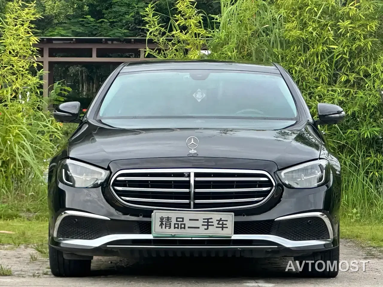 Mercedes-Benz E-Class New Energy 2022 E 350 e L Plug-in Hybrid Sports Sedan — фото 2