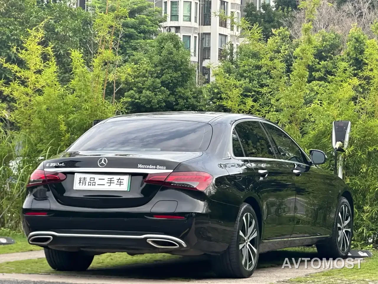 Mercedes-Benz E-Class New Energy 2022 E 350 e L Plug-in Hybrid Sports Sedan — фото 6