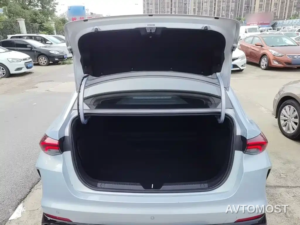 GAC Trumpchi Emkoo 2023 Shadow Leopard H High-Efficiency Hybrid — фото 15