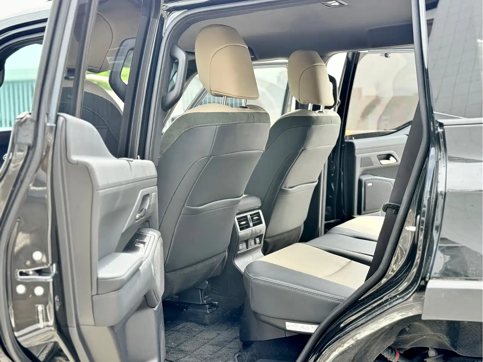 Lexus GX 2024 OVERTRAIL Summit Edition — фото 5