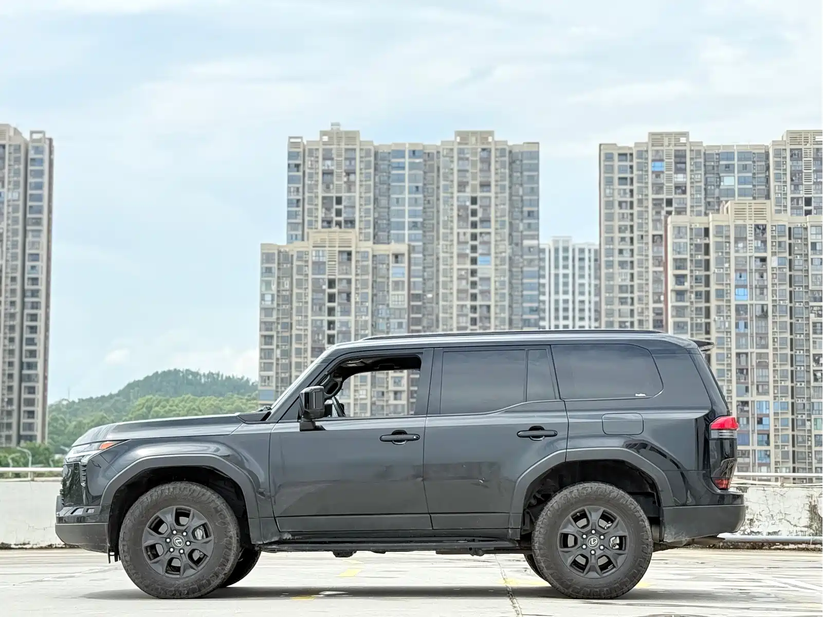 Lexus GX 2024 OVERTRAIL Summit Edition — фото 12