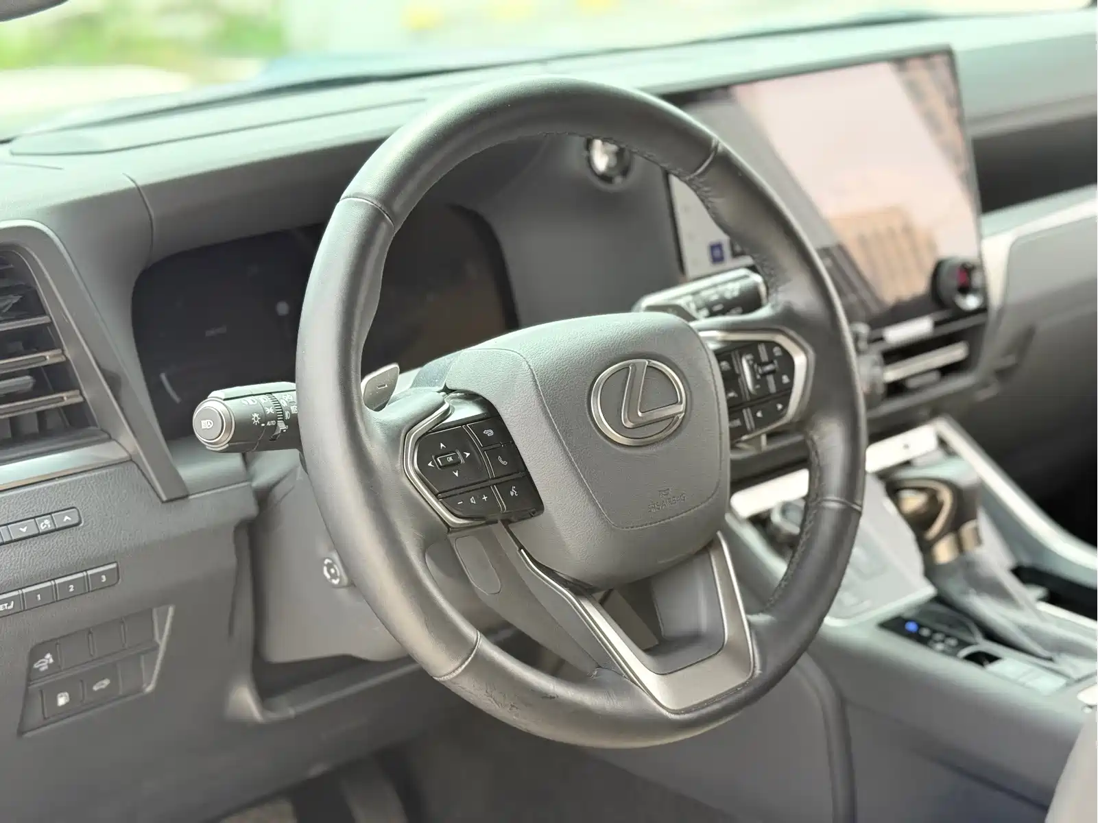 Lexus GX 2024 OVERTRAIL Summit Edition — фото 13