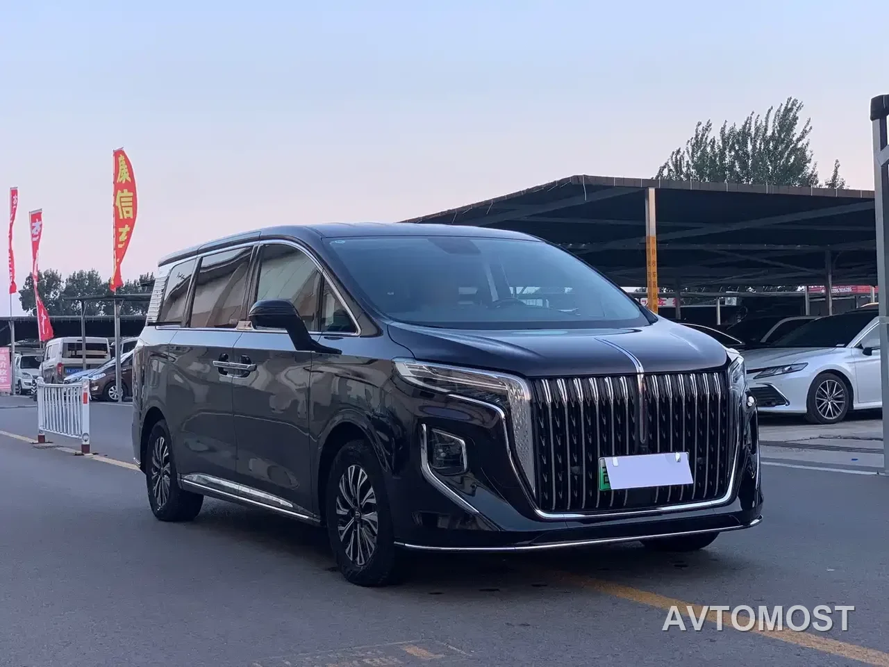Hongqi HQ9 PHEV 2024 Model 2.0T AWD Business Edition — фото 6