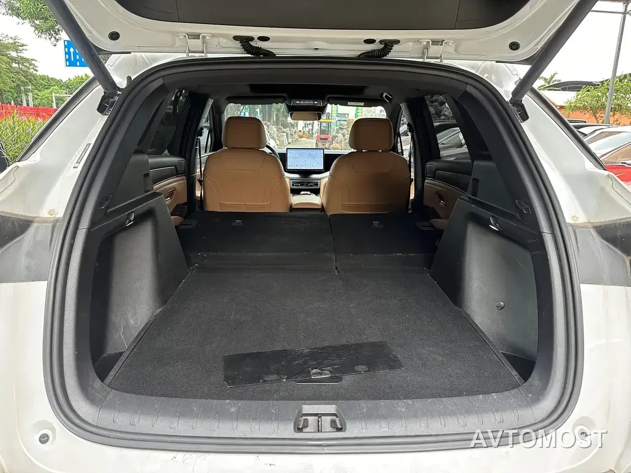 BYD Song L DM-i 2025 Smart Drive Edition 112km Surpassing — фото 9