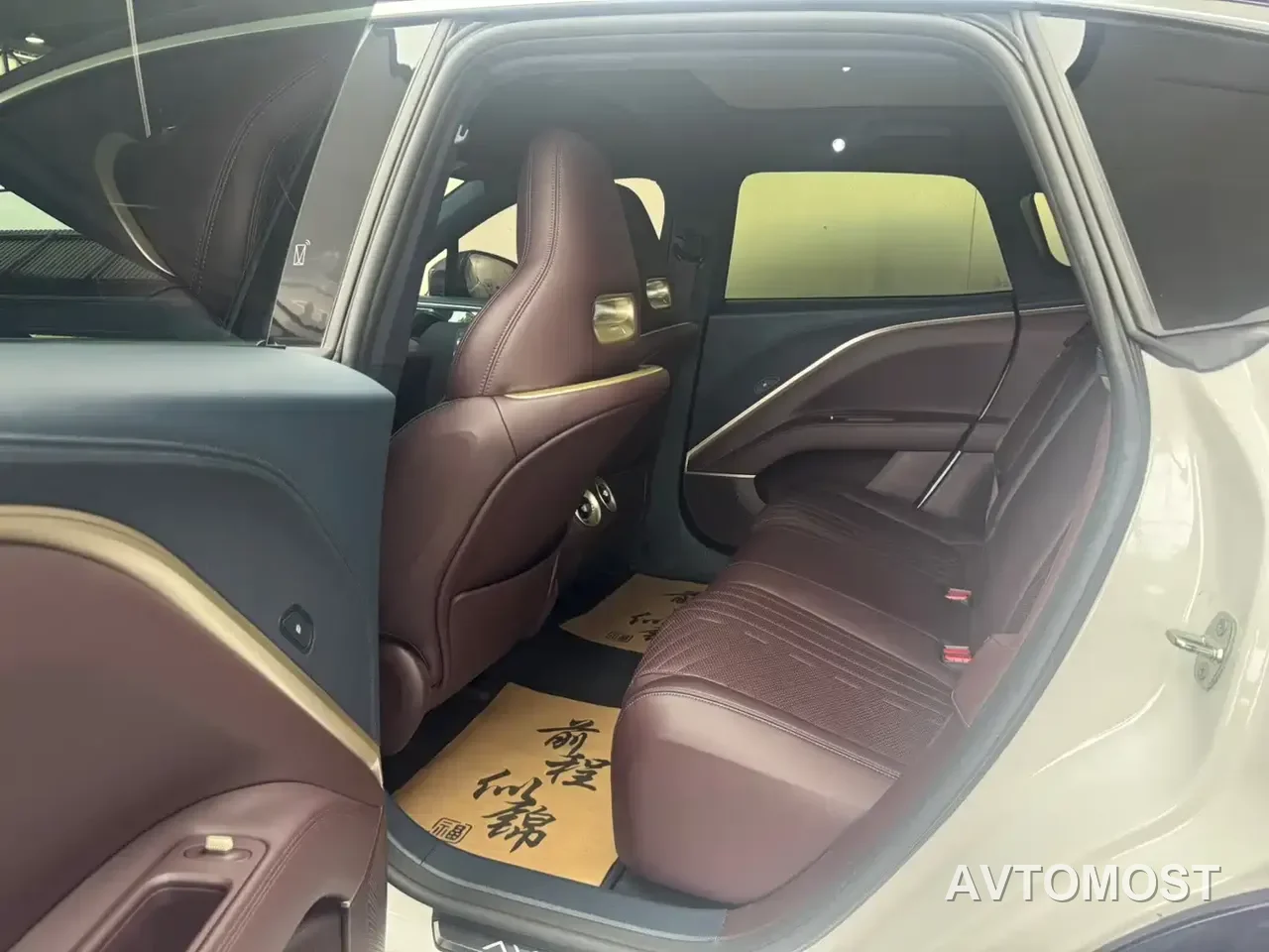 Avatr 11 2023 Long Range Single Motor 5-Seater — фото 10