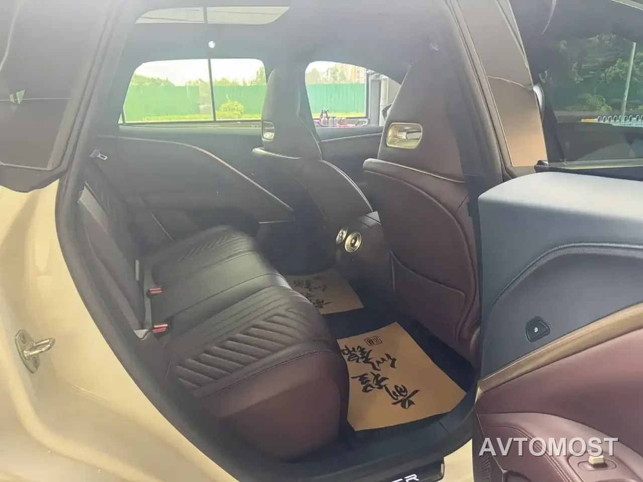 Avatr 11 2023 Long Range Single Motor 5-Seater — фото 17