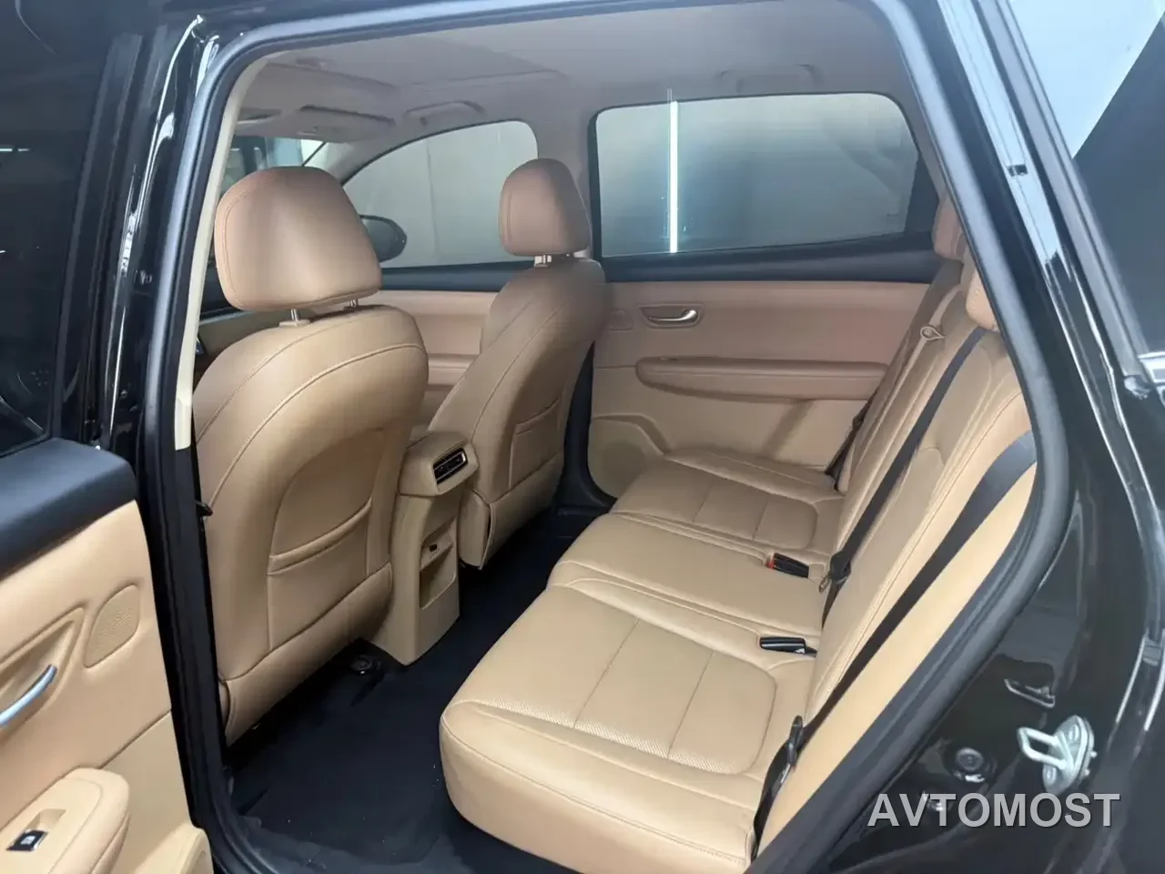 Landian E5 PLUS 2025 120km Standard Range 5-seater — фото 7
