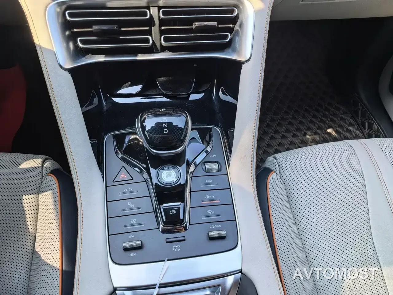BYD Song PLUS PHEV 2021 DM-i 51KM Honor — фото 3