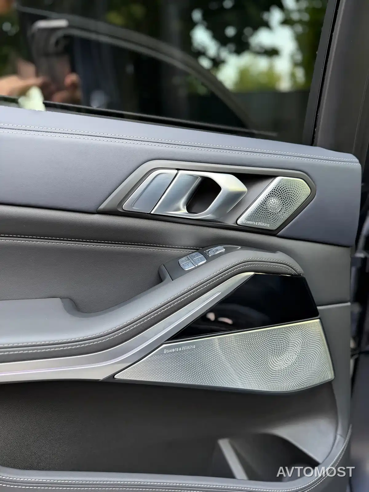 BMW X7 2020 xDrive M50i Kaguya Limited Edition — фото 17