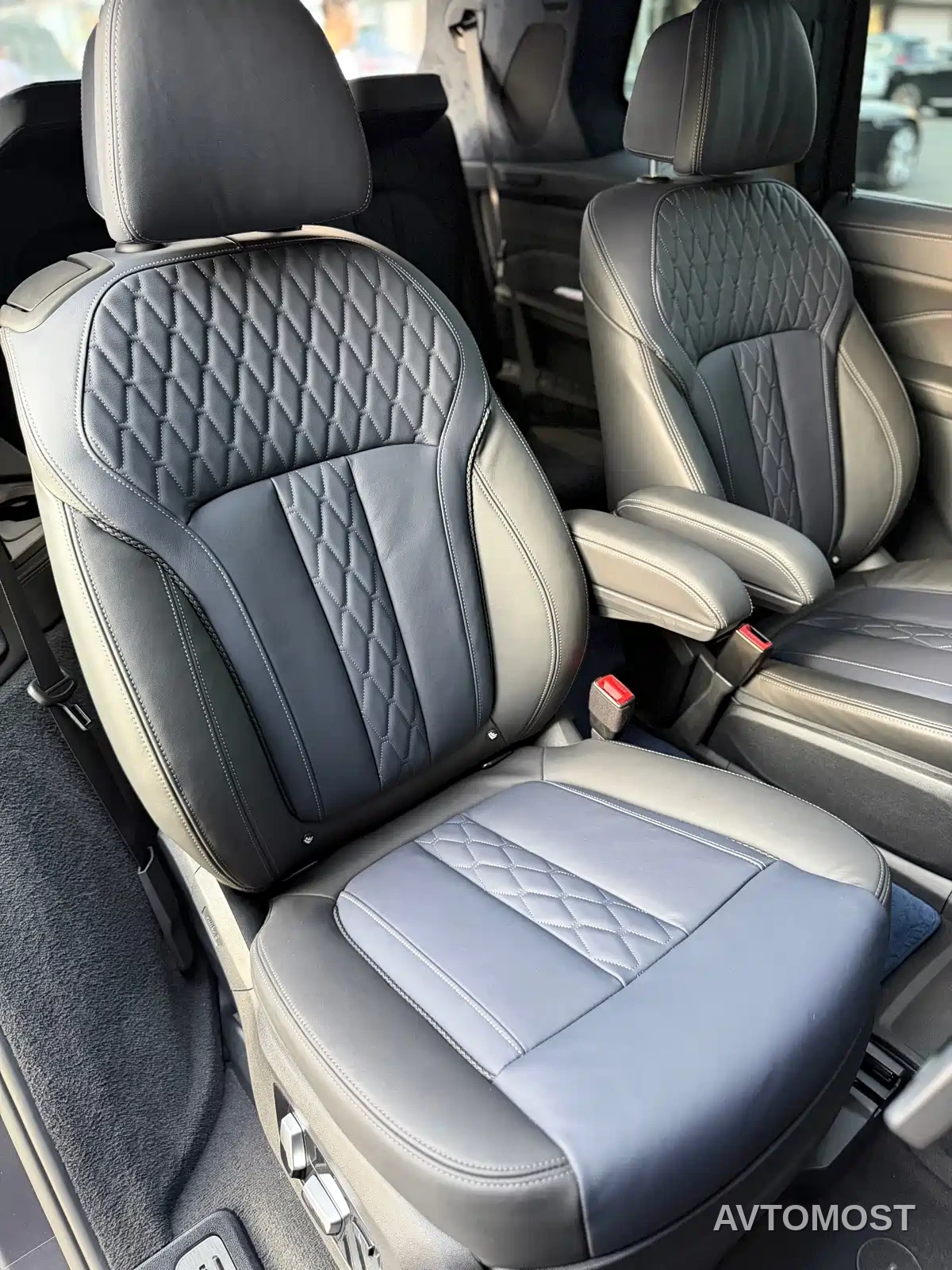 BMW X7 2020 xDrive M50i Kaguya Limited Edition — фото 25
