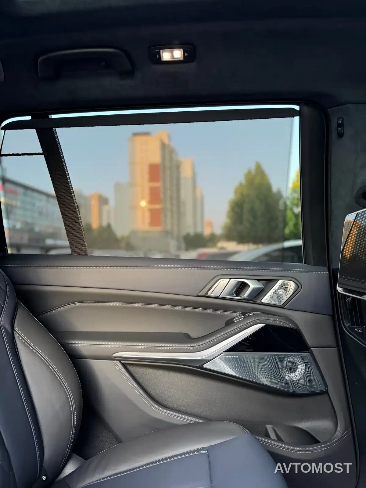 BMW X7 2020 xDrive M50i Kaguya Limited Edition — фото 26