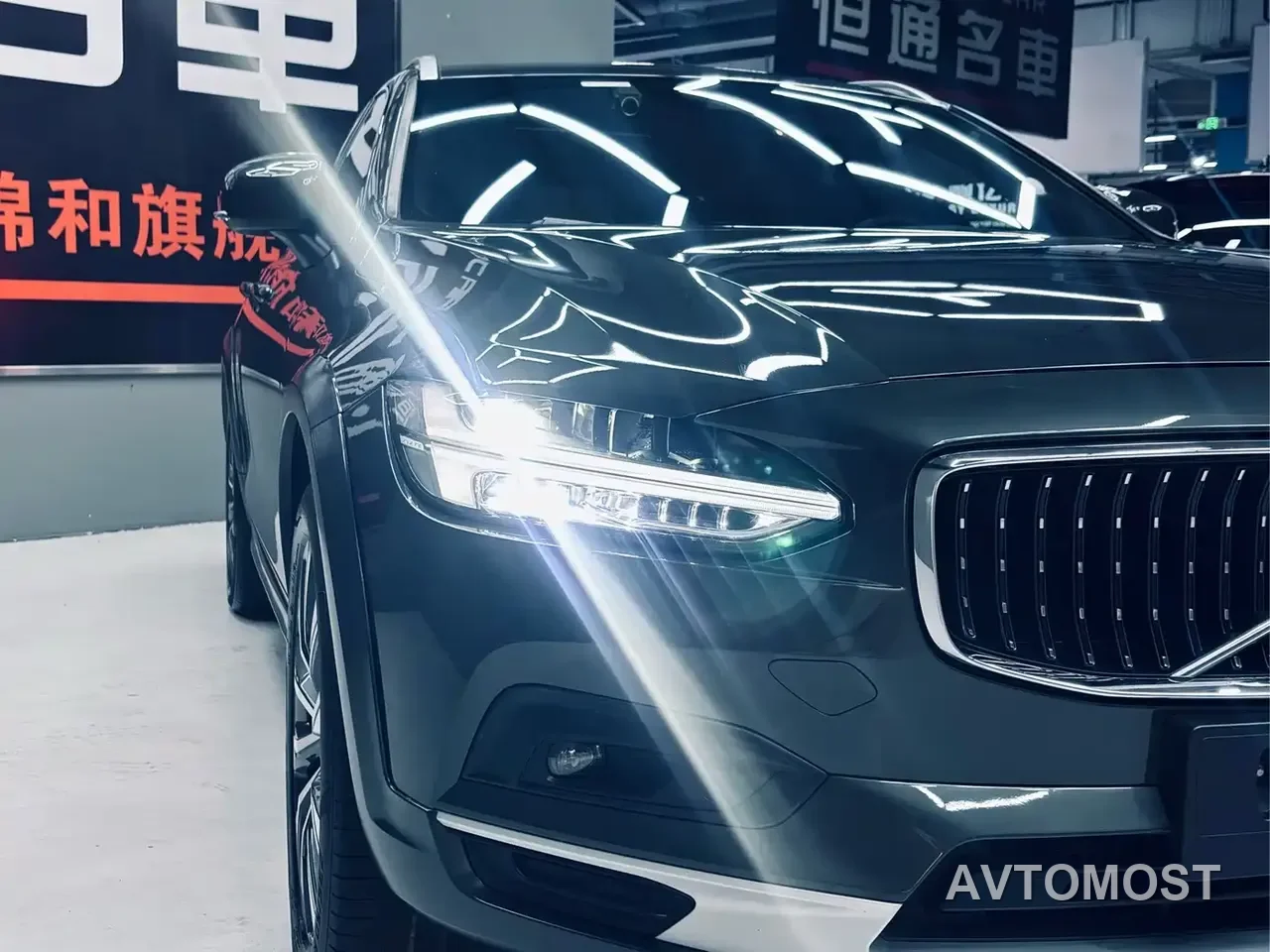 Volvo V90 2021 Model Cross Country B5 AWD Premium Smart Edition — фото 6