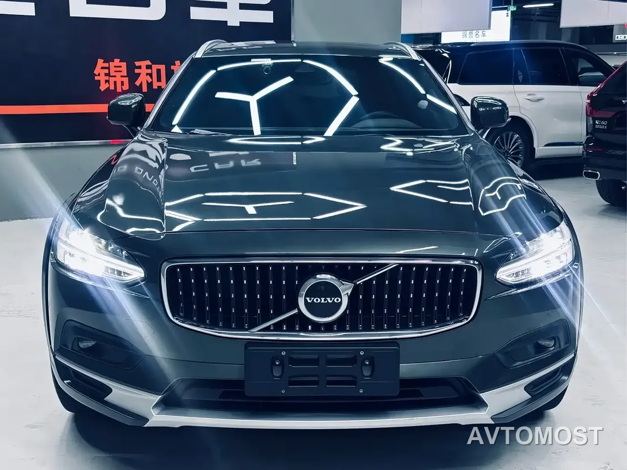 Volvo V90 2021 Model Cross Country B5 AWD Premium Smart Edition — фото 7