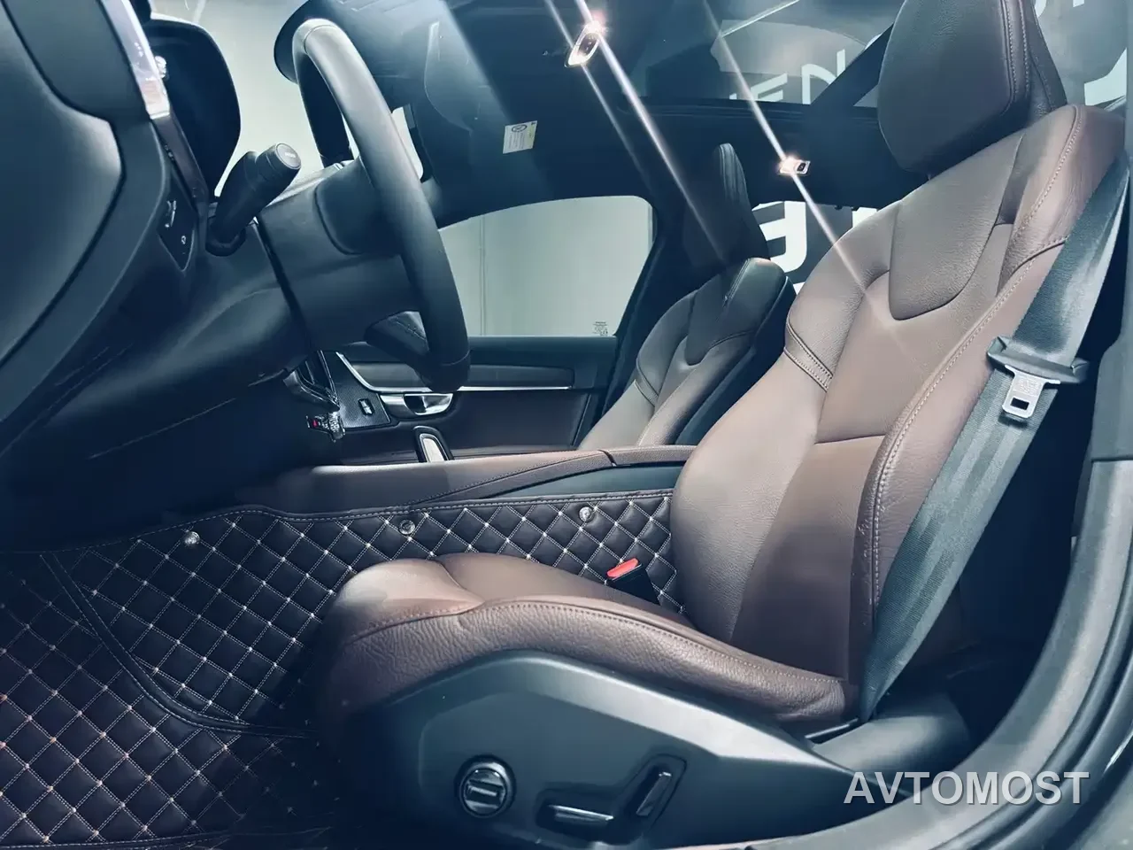 Volvo V90 2021 Model Cross Country B5 AWD Premium Smart Edition — фото 8