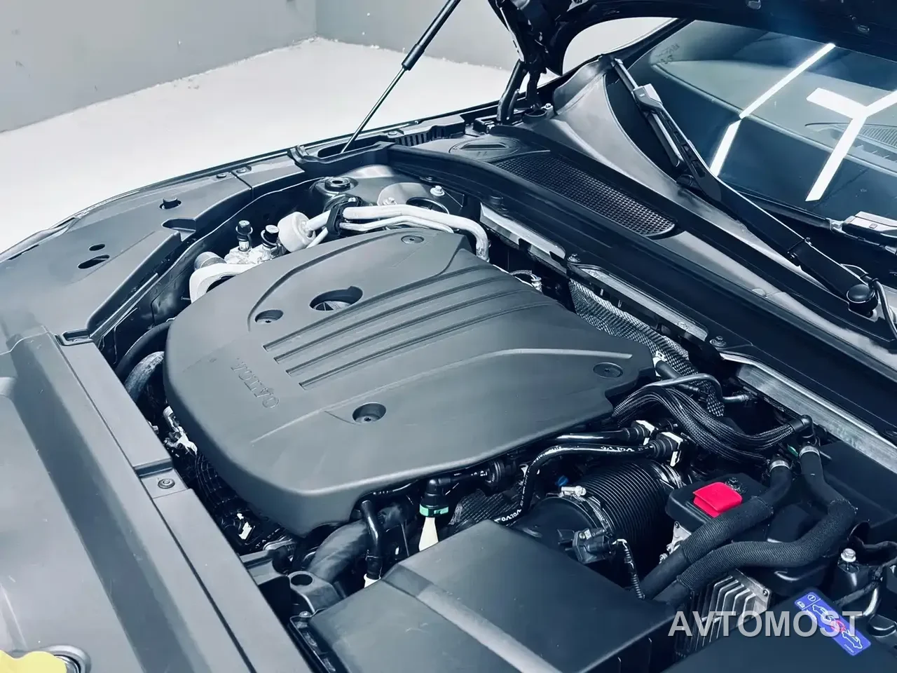Volvo V90 2021 Model Cross Country B5 AWD Premium Smart Edition — фото 15