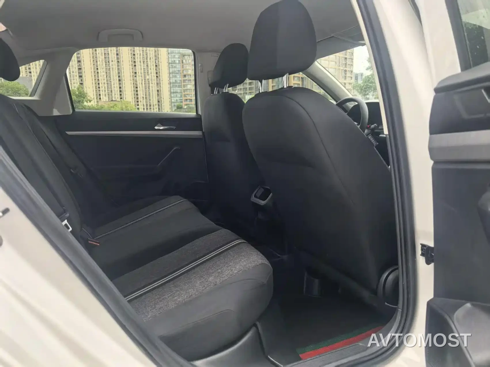 Volkswagen VW Lavida EV 2019 Premium Edition — фото 10