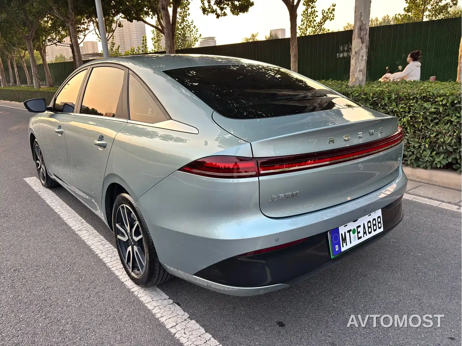Roewe D6 2025 520km Smart Edition — фото 17