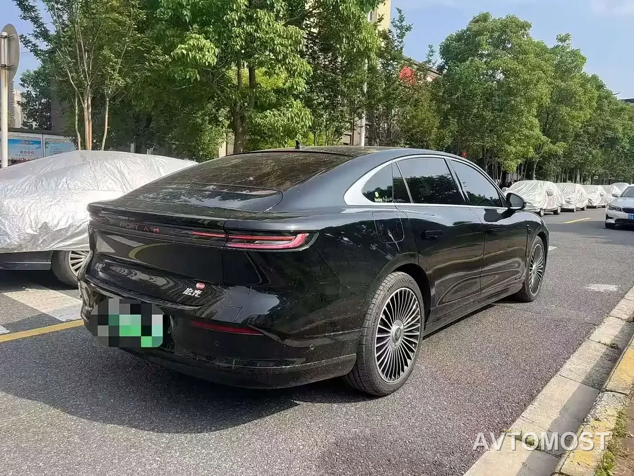 VOYAH Zhuiguang L 2025 Mid-configuration Model — фото 1