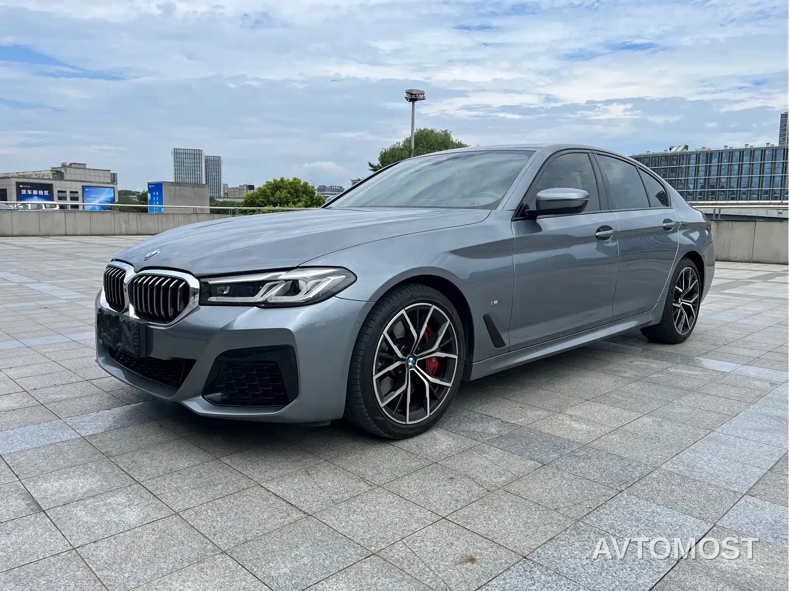 BMW 5 Series (Import) 2022 Facelift 540i Style Edition M Sport Package