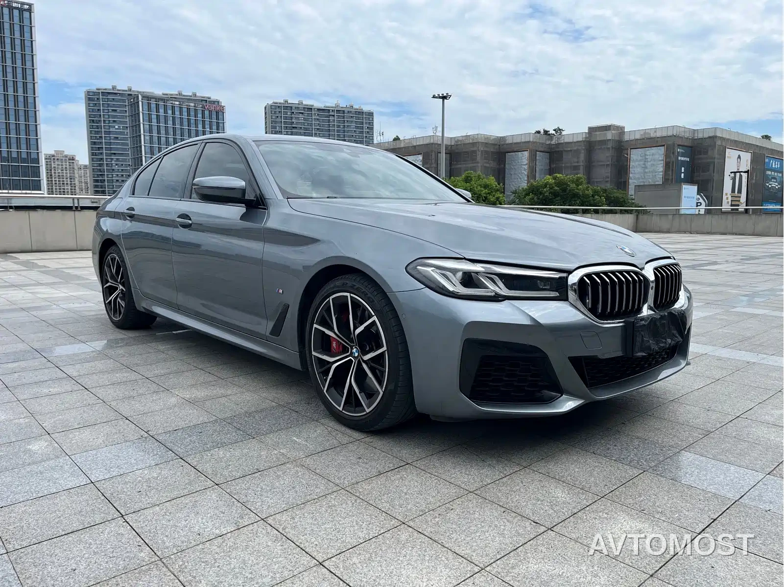 BMW 5 Series (Import) 2022 Facelift 540i Style Edition M Sport Package — фото 3