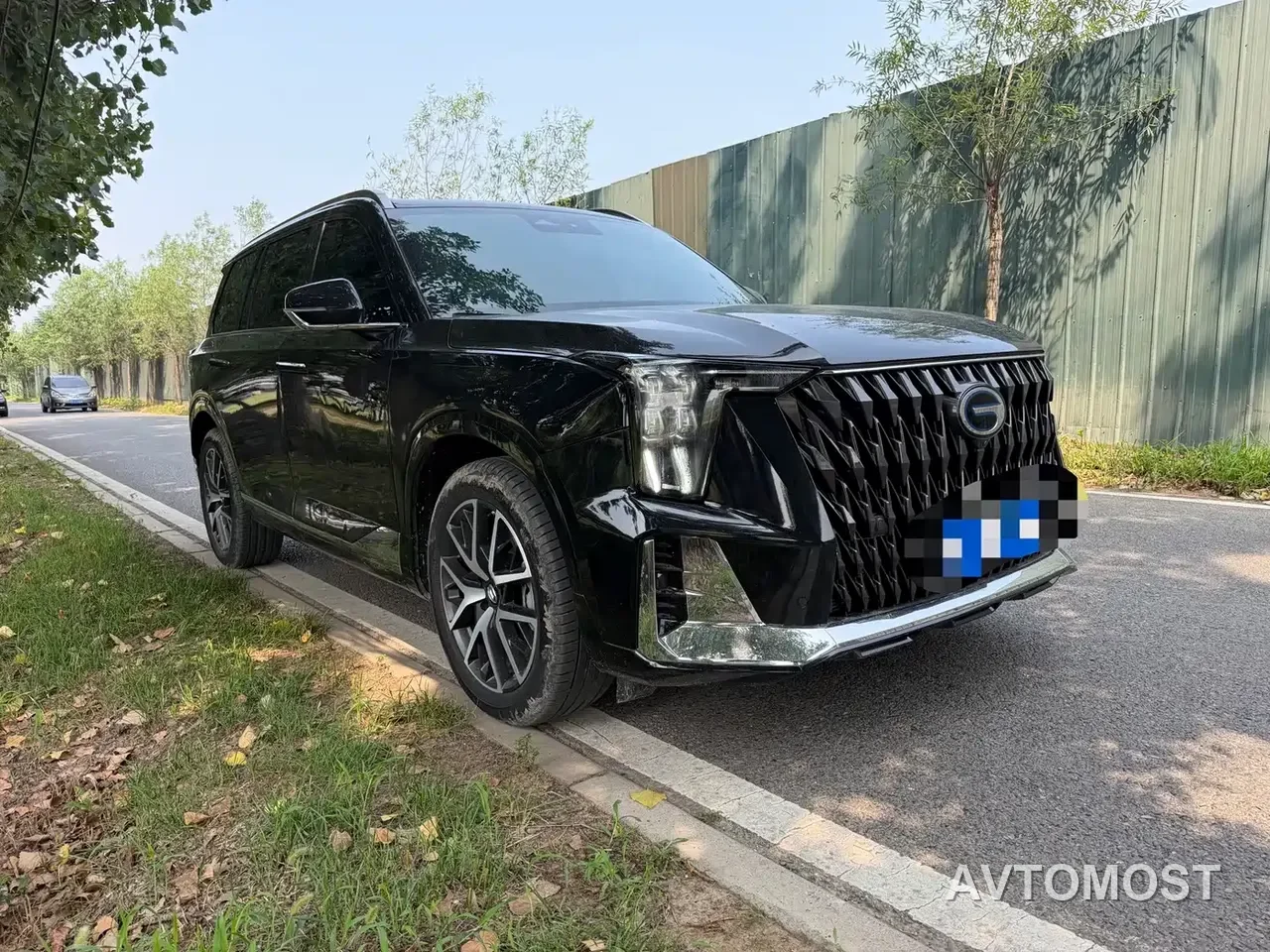 GAC Trumpchi GS8 2022 Dual Engine Series 2.0TM 2WD Premium Edition (7-Seater) — фото 3