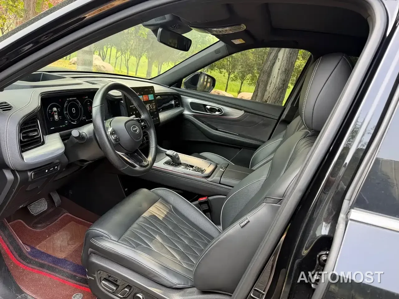 GAC Trumpchi GS8 2022 Dual Engine Series 2.0TM 2WD Premium Edition (7-Seater) — фото 7