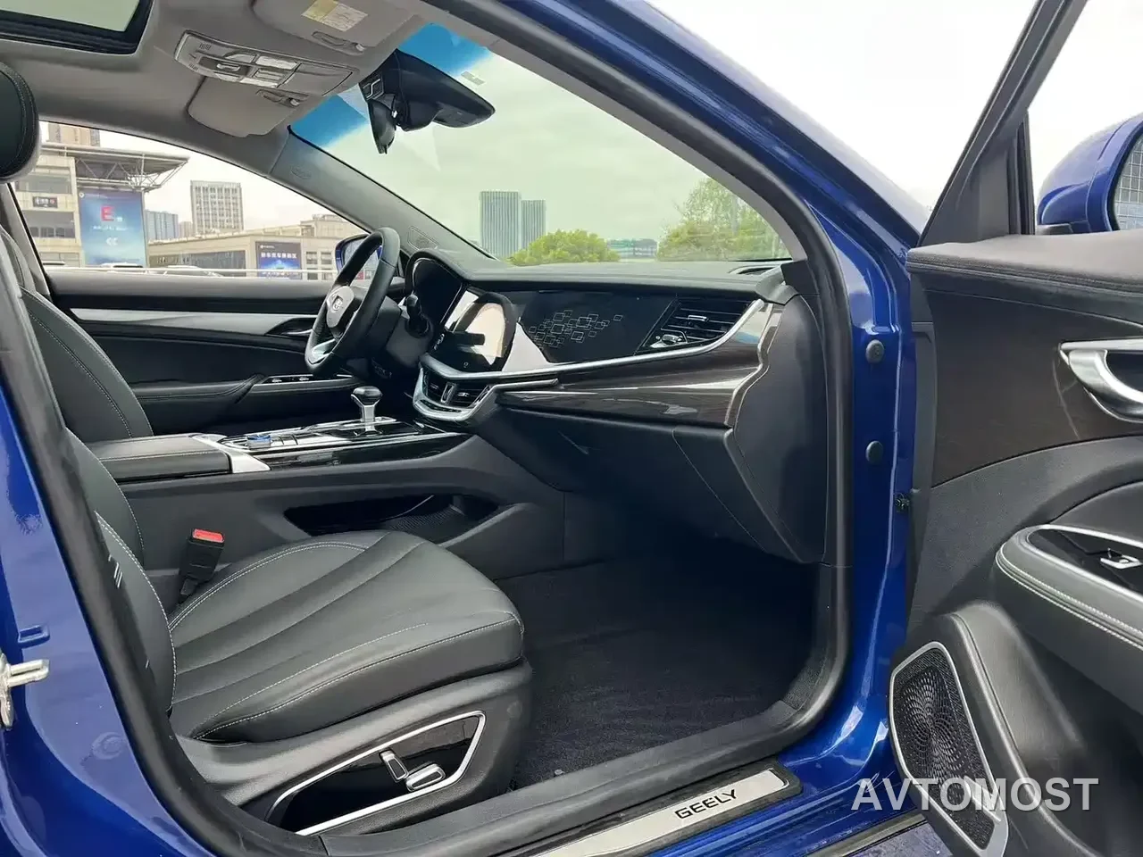 Geely Borui PHEV 2021 1.5T ePro Leading Glory Edition — фото 6