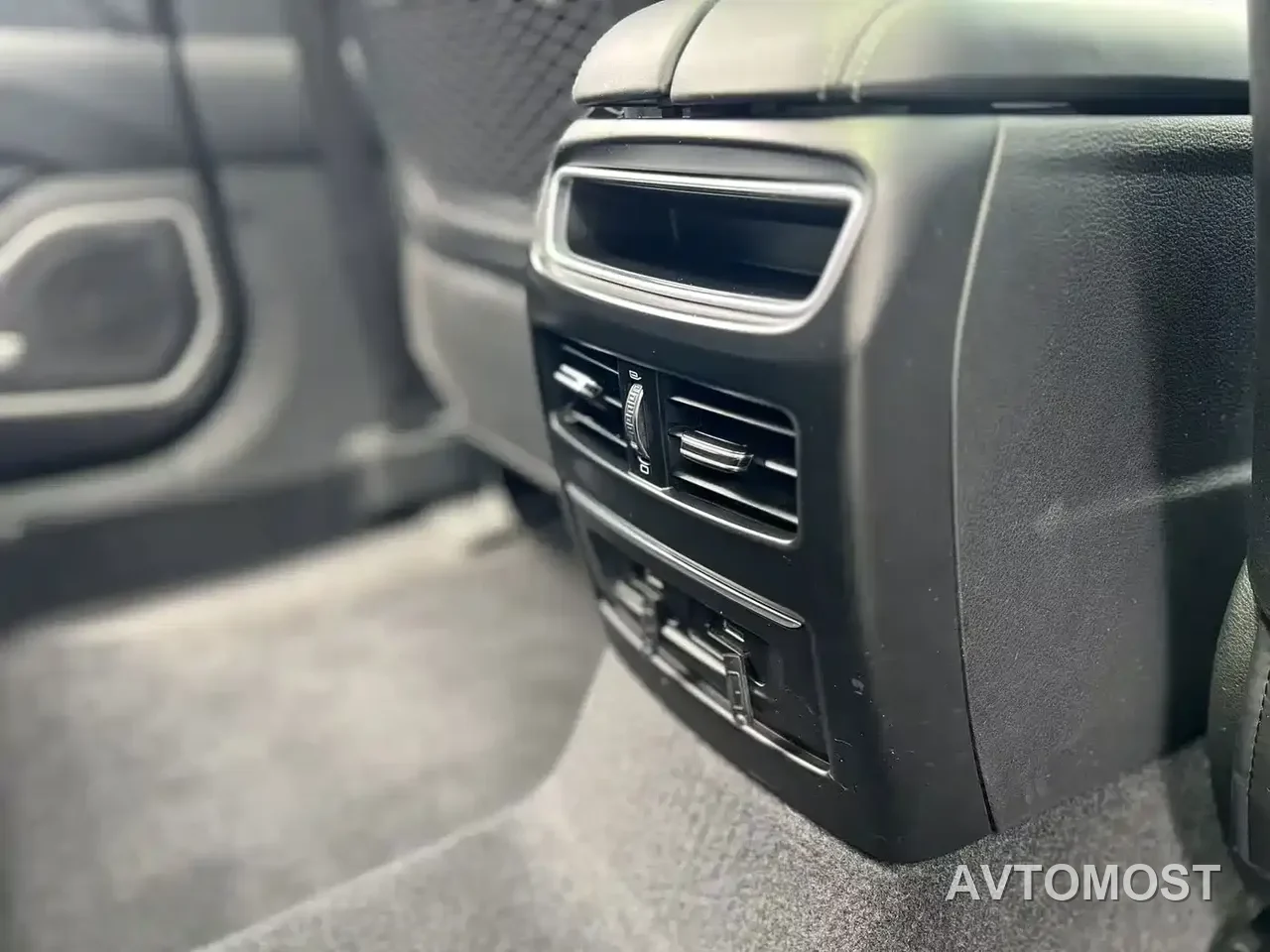 Geely Borui PHEV 2021 1.5T ePro Leading Glory Edition — фото 20