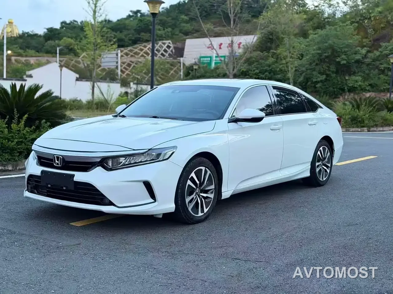 Honda Inspire 2022 Sharp Hybrid 2.0L Pure Wisdom Edition — фото 3