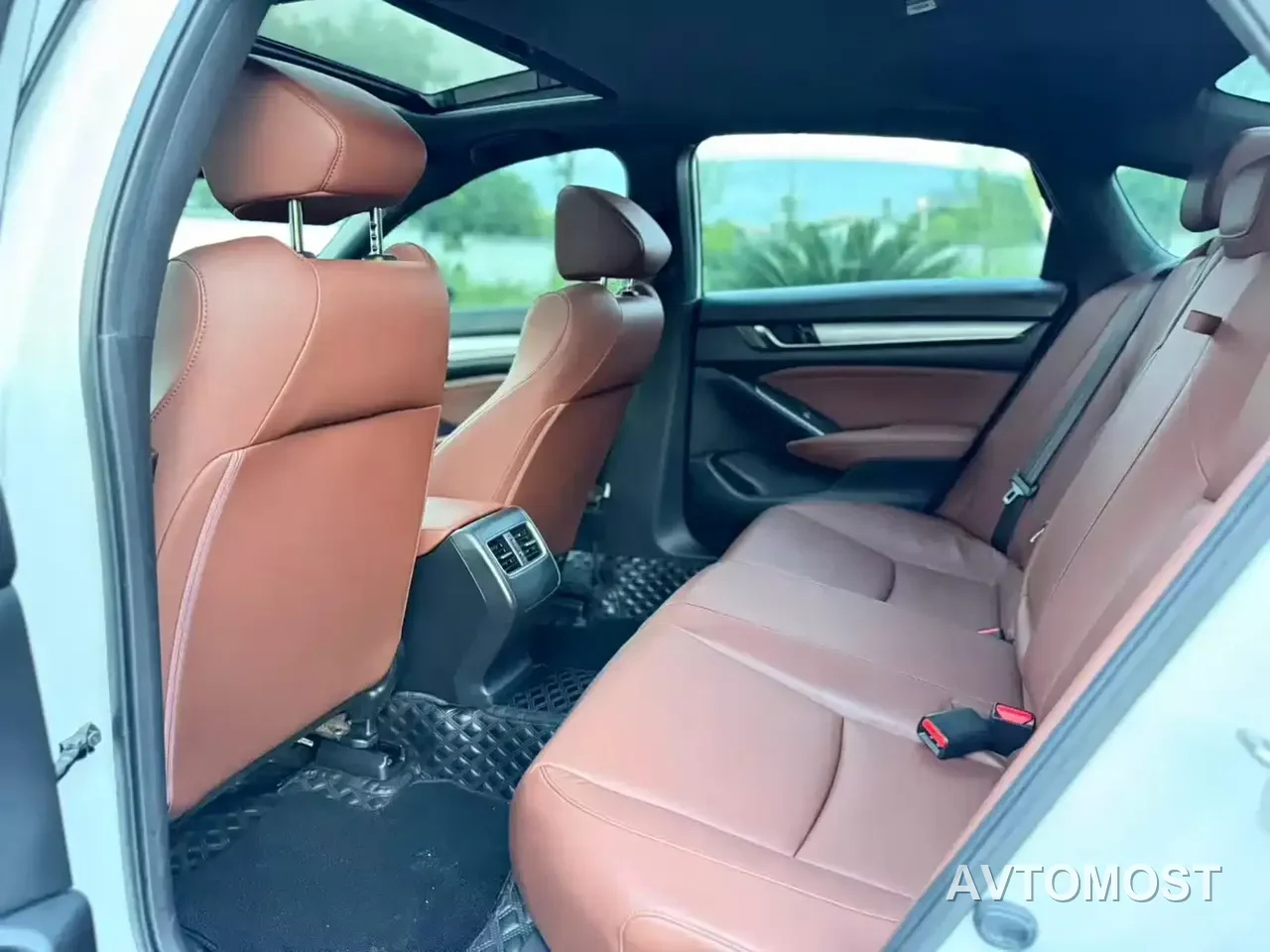 Honda Inspire 2022 Sharp Hybrid 2.0L Pure Wisdom Edition — фото 9