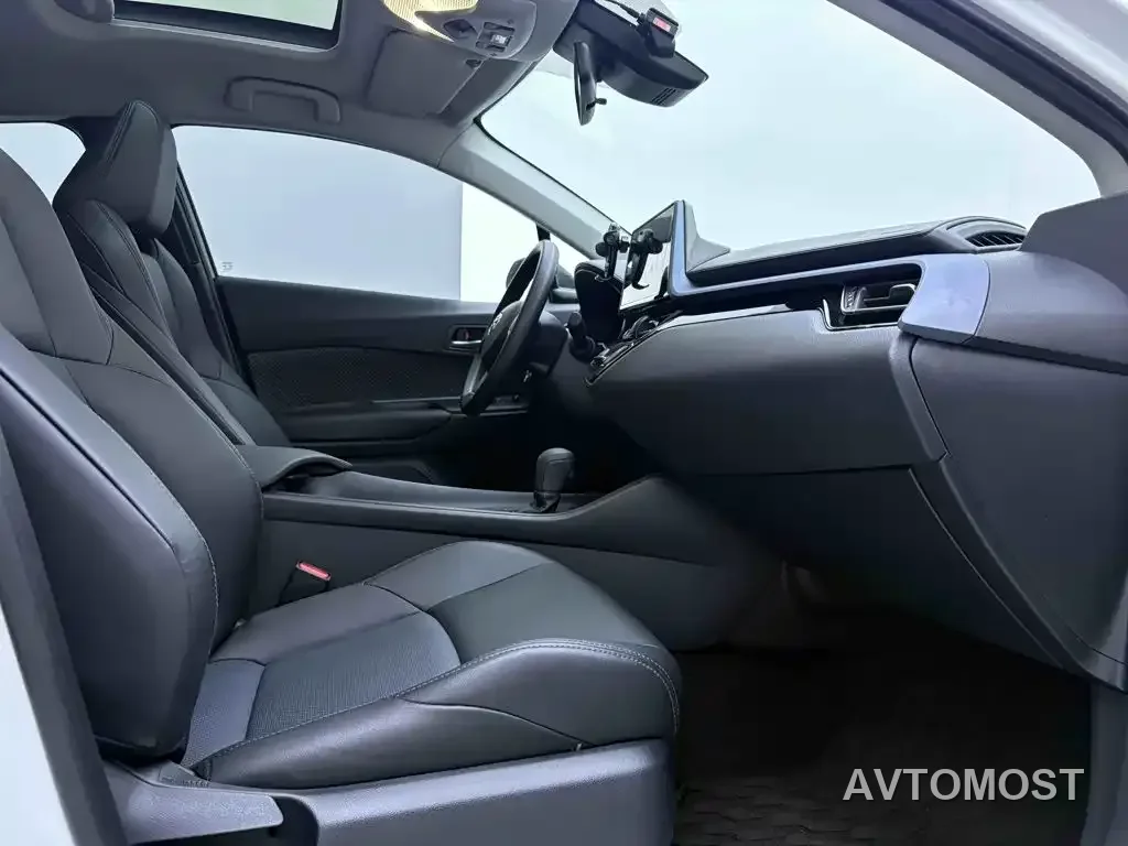 Toyota IZOA 2023 Hybrid 2.0L Yi-Xiang Edition — фото 14