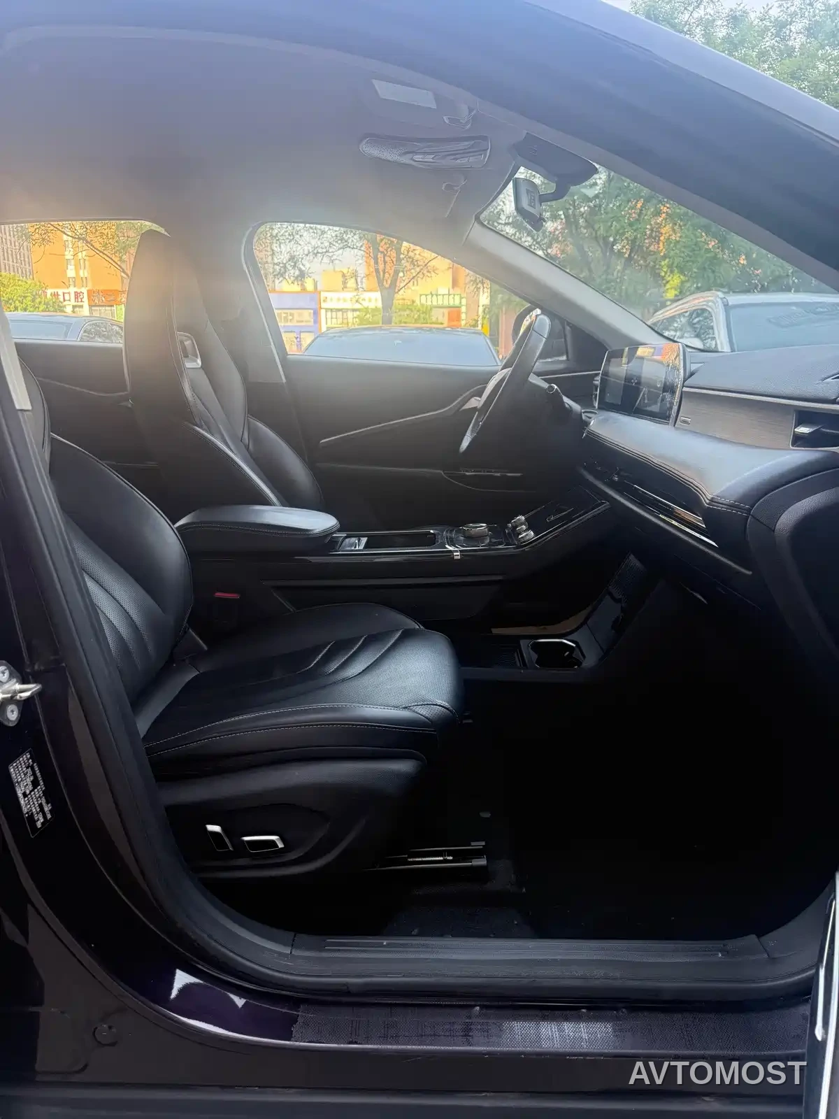 Nezha Auto Neta U 2022 Pro 400 Ride-hailing Edition — фото 8