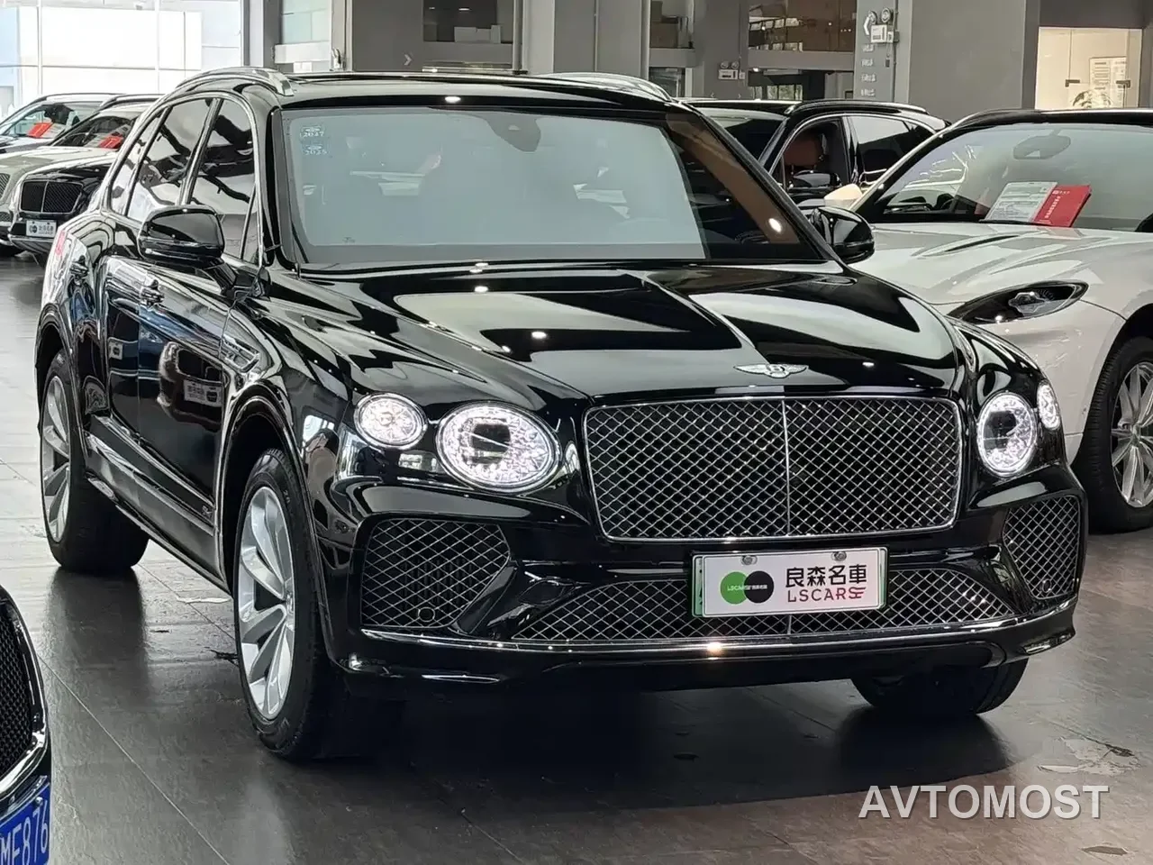 Bentley Bentayga Hybrid 2021 3.0T PHEV — фото 1