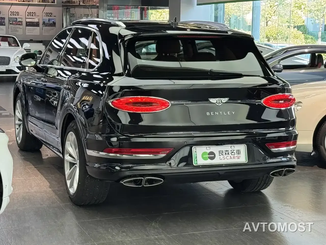 Bentley Bentayga Hybrid 2021 3.0T PHEV — фото 2