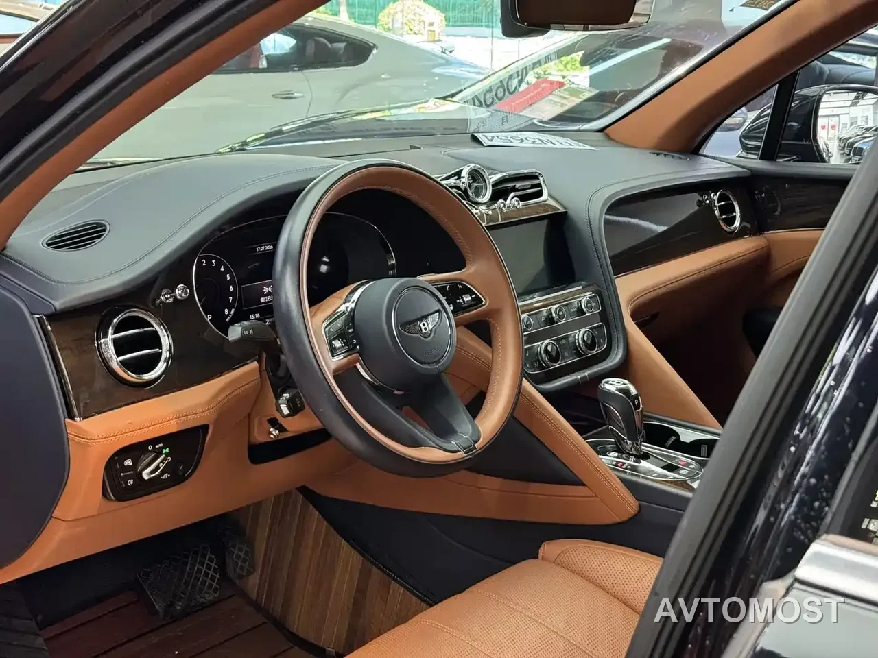 Bentley Bentayga Hybrid 2021 3.0T PHEV — фото 5