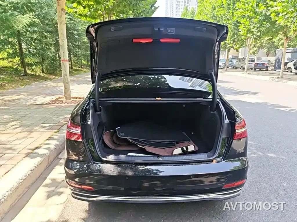 Audi A6L 2023 55 TFSI quattro Exclusive Elegance — фото 17