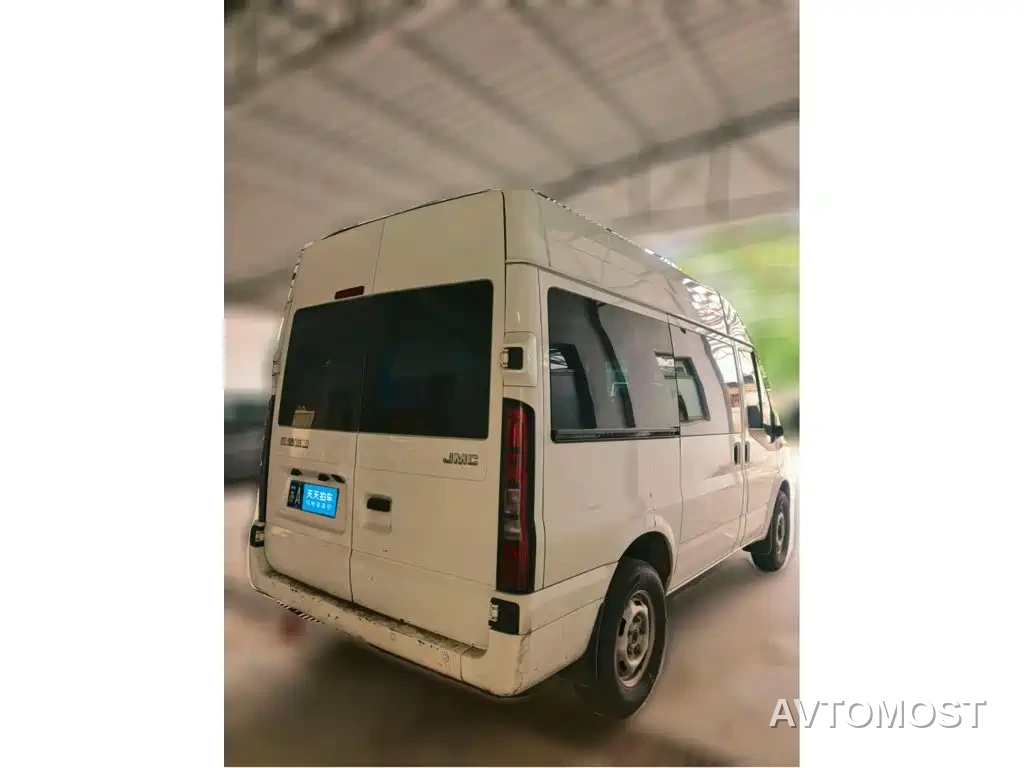 Jiangling JMC Fushun 2023 Model 2.0T Manual Short Wheelbase Medium Roof Commercial Multi-purpose Vehicle 5-seater — фото 2