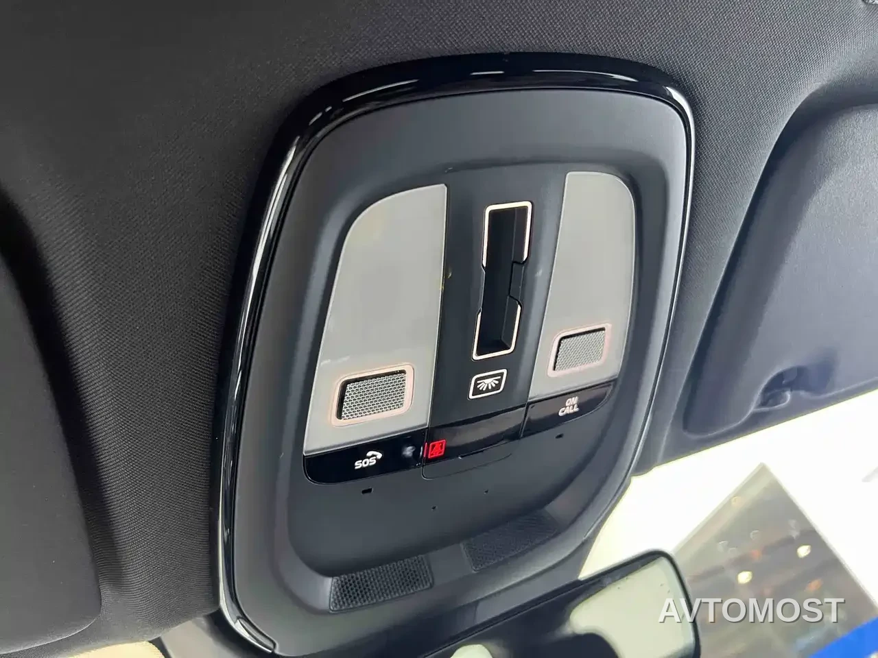 Volvo XC60 Plug-in Hybrid 2022 T8 PHEV AWD Inscription Luxury — фото 3