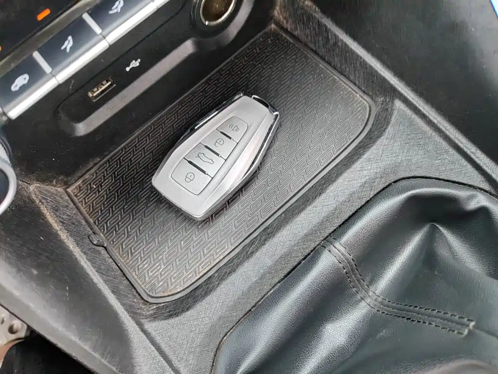 Geely Binyue 2023 Model 1.4T Manual Gold Edition — фото 9
