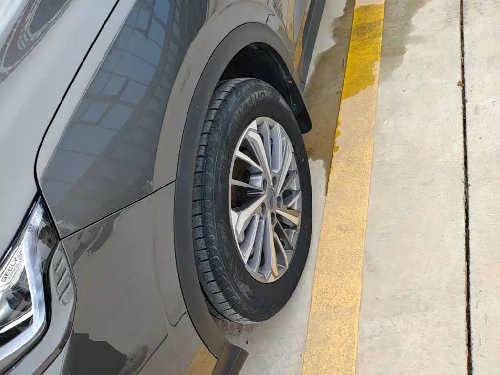Geely Binyue 2023 Model 1.4T Manual Gold Edition — фото 23