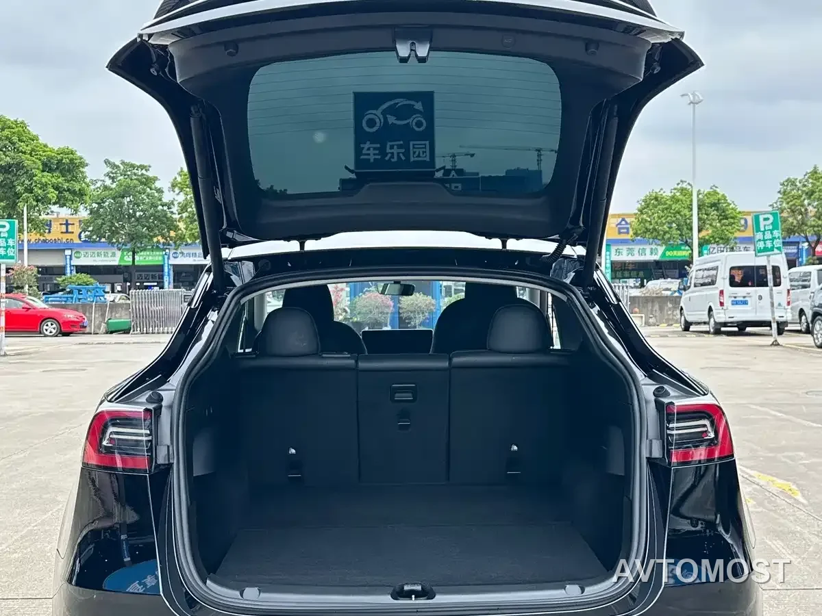 Tesla Model Y 2021 Standard Range Rear-Wheel Drive — фото 7
