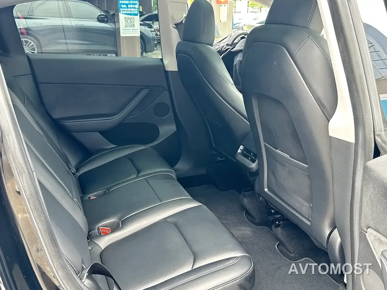 Tesla Model Y 2021 Standard Range Rear-Wheel Drive — фото 9