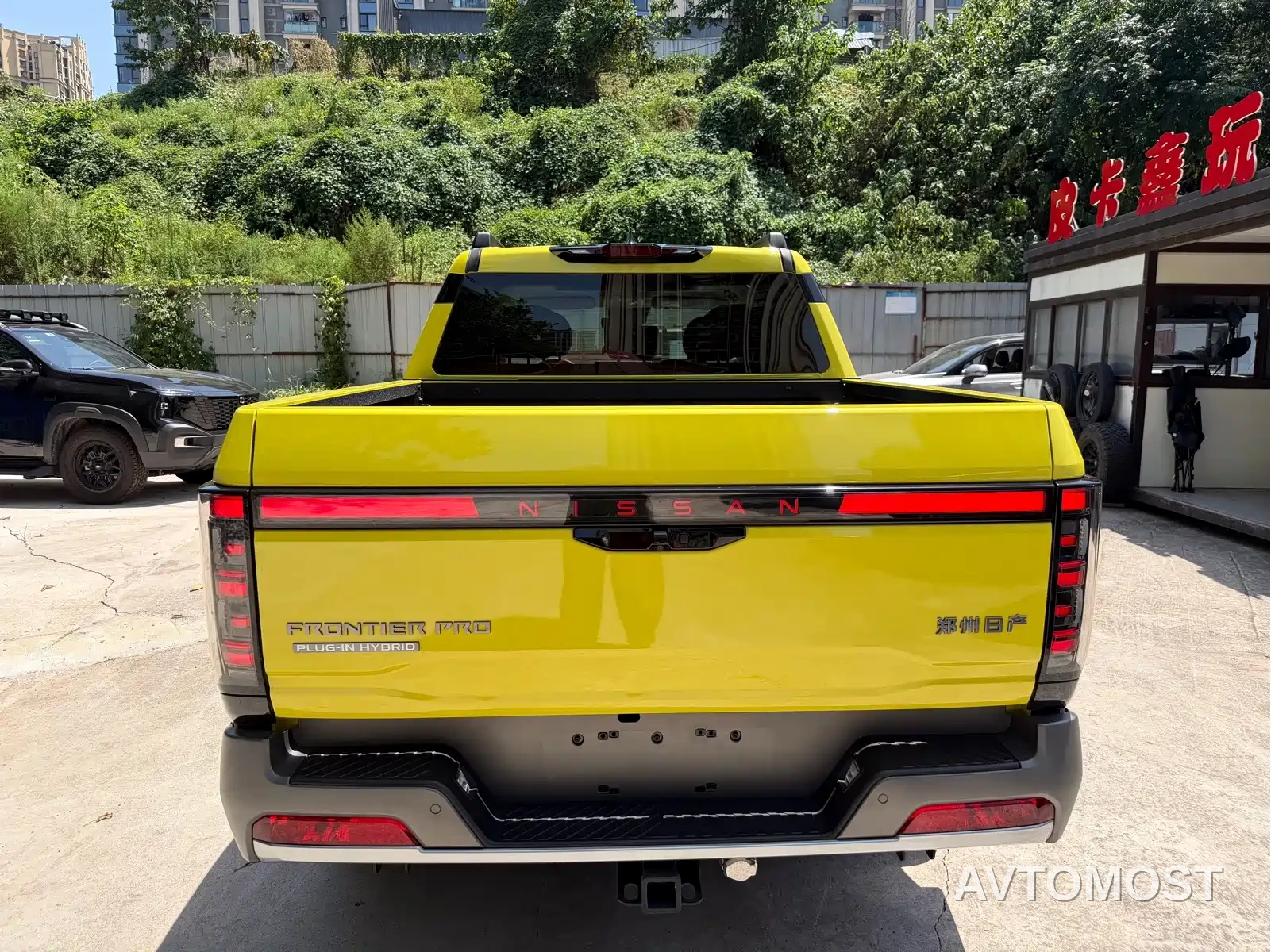 Nissan Frontier Pro PHEV 2026 Model 131KM 4WD Flagship Edition — фото 5