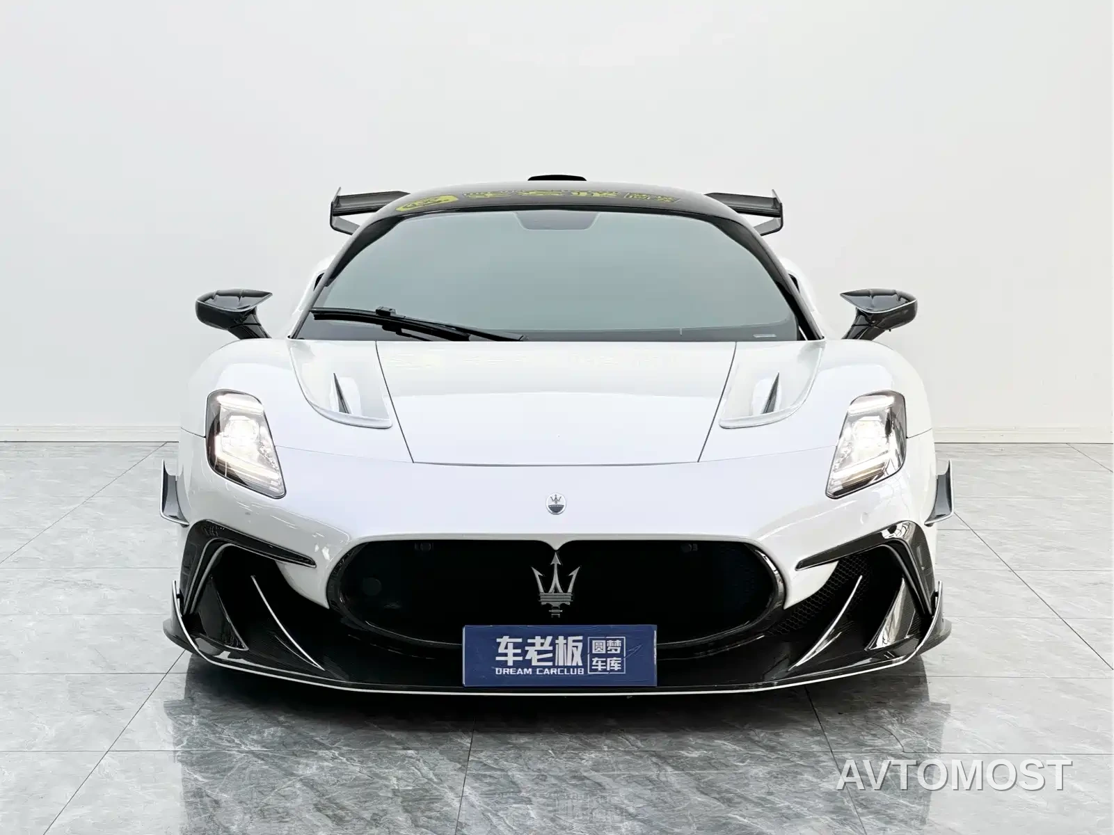 Maserati MC20 2020 3.0T Standard Edition — фото 3
