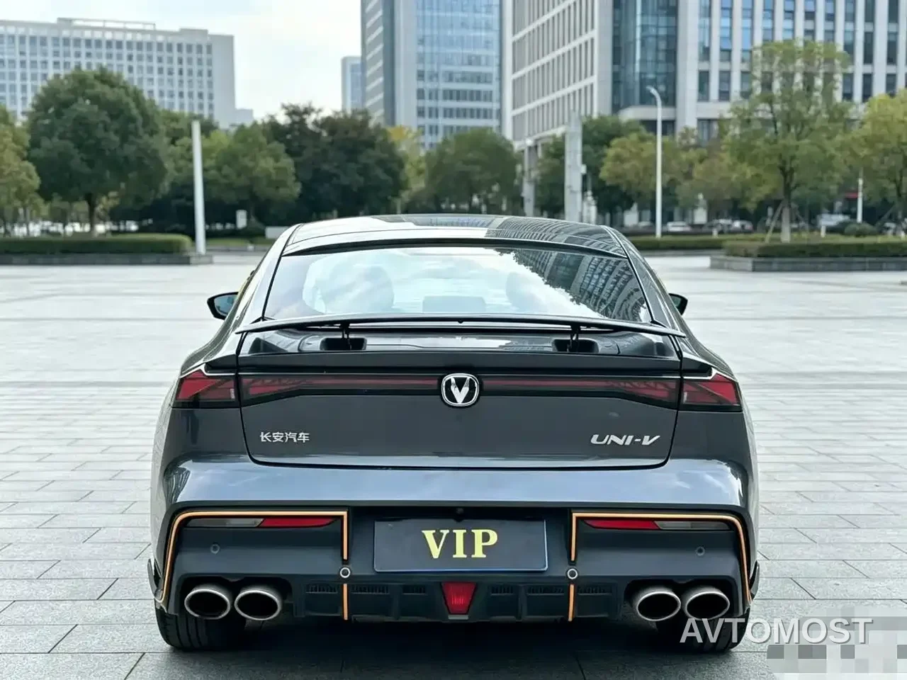 Changan UNI-V 2022 1.5T Sport Edition — фото 6