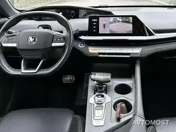 Changan UNI-V 2022 1.5T Sport Edition — фото 8